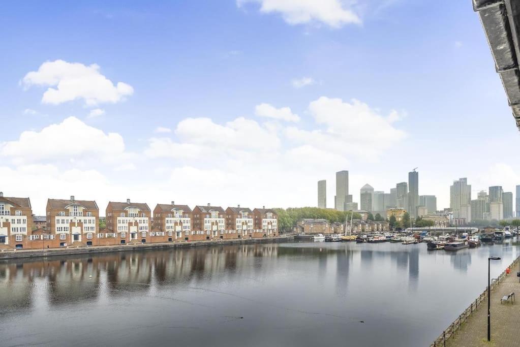 Appartamento Modern 3 Bedroom, 3 Bathroom, Parking, River View Londra