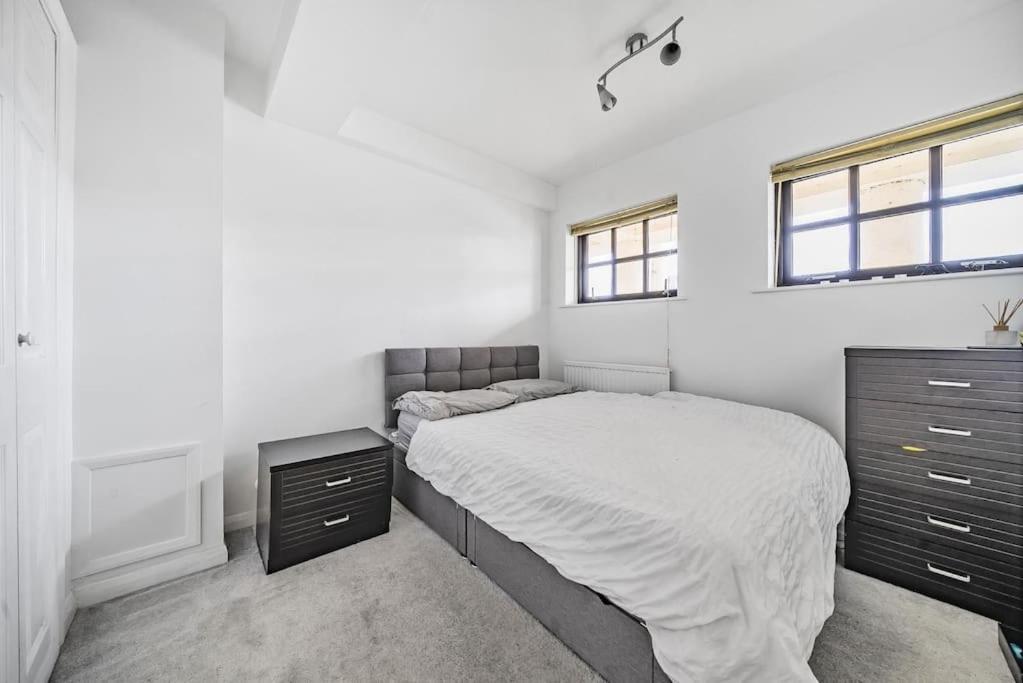 Appartamento Modern 3 Bedroom, 3 Bathroom, Parking, River View